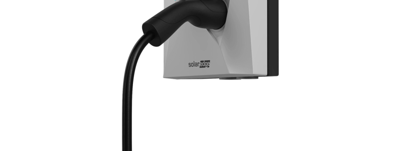 Nieuw in assortiment: SolarEdge ONE EV Laadpaal